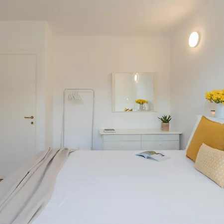 Ponente Balcony & Garden By Rent Апартаменты Граведона
