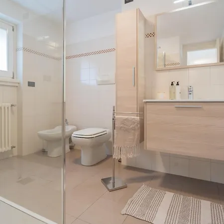 Ponente Balcony & Garden By Rent Апартаменты Граведона