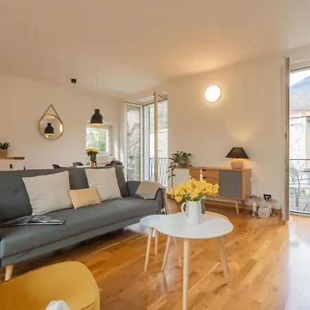 Ponente Balcony & Garden By Rent Апартаменты