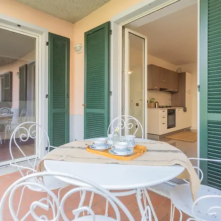 Апартаменты Ponente Balcony & Garden By Rent